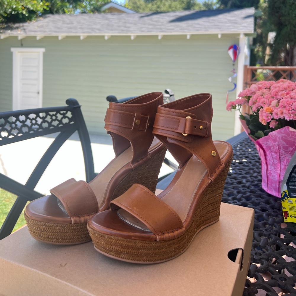 Ugg Wedges ! - image 5